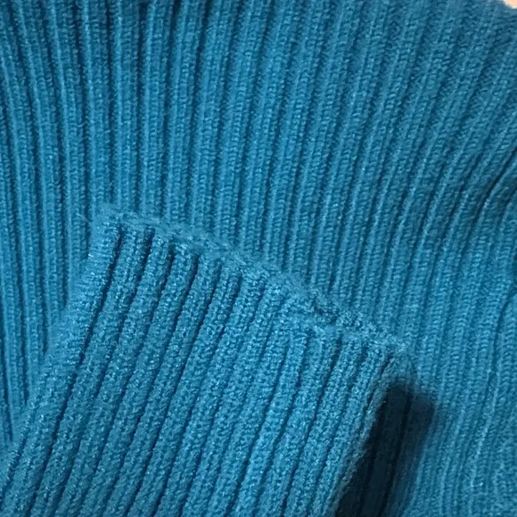 Zara Teal Ribbed Crop Top - Picture 5 of 7
